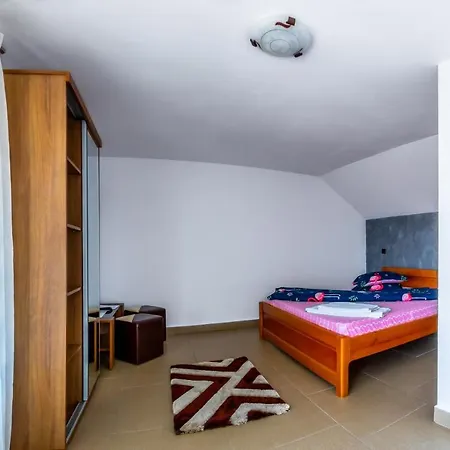 Casa Alex Guest house *
